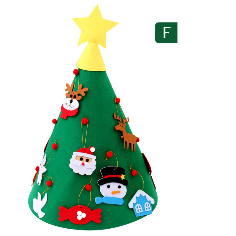 LumaMom's Interactive DIY Felt Christmas Tree for Kids